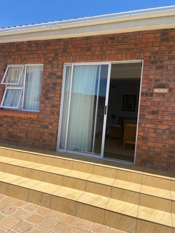 Botleng Guest House Boqate Exterior photo